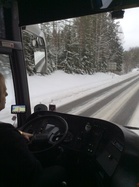 Jääskeläisen Auto Oy ja kissojen hovikuljettaja Matti vievät turvallisesti perille.